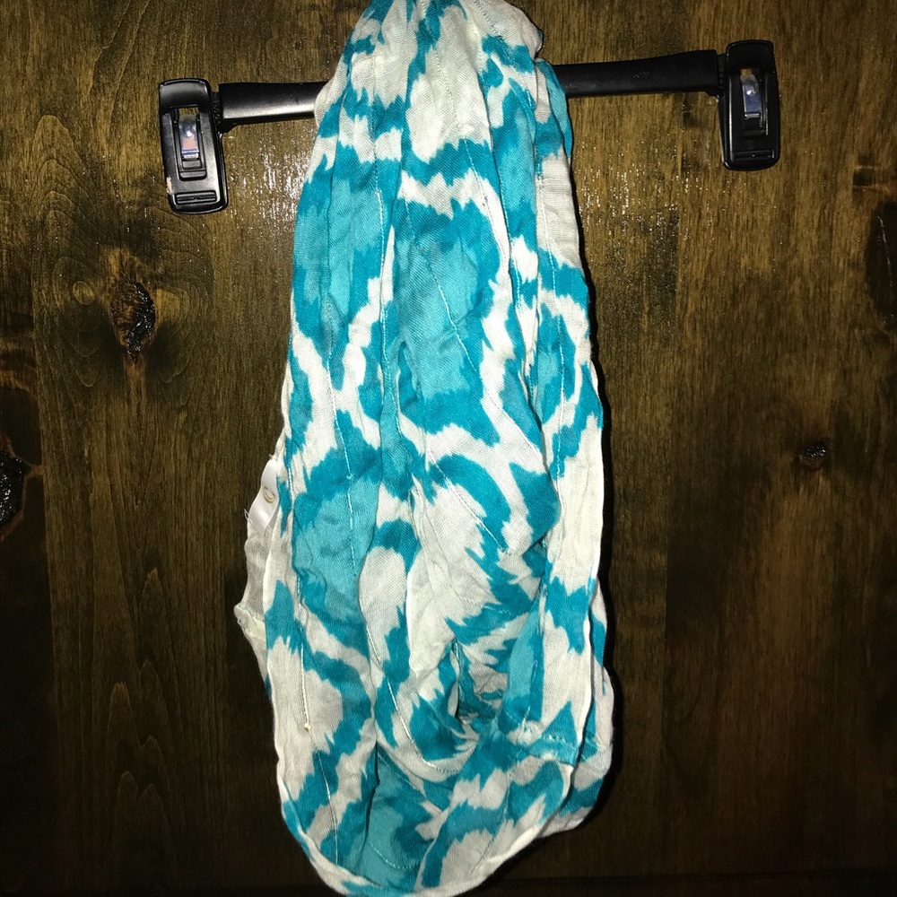 Women’s Infinity Scarf